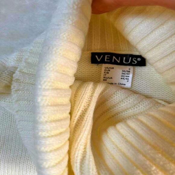 Venus Cold Shoulder Turtleneck Sweater Womens Bell Sleeves w/Fringe Ivory Size S - Picture 2 of 8